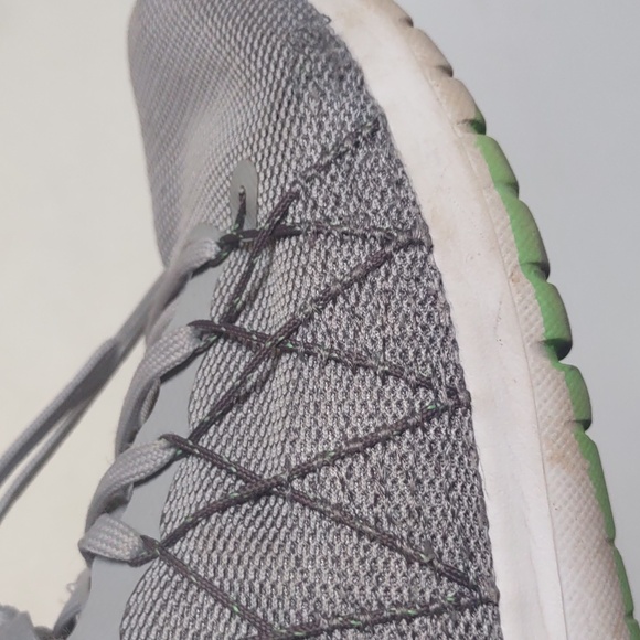 Nike Women's Flex Fury 2 Running Shoe Grey Pink size 6.5 - Picture 9 of 13